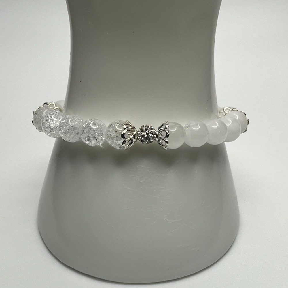 3/$40 NWOT Handmade Gemstone Iridescent Women's Bracelet - Picture 2 of 2